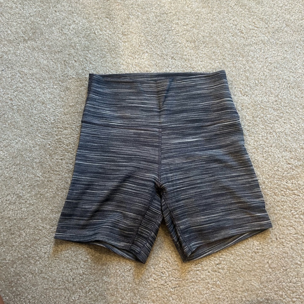 Lululemon align shorts 6"